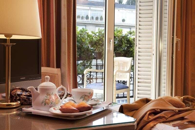 Cecilia Arc De Triomphe Otel Paris Oda fotoğraf